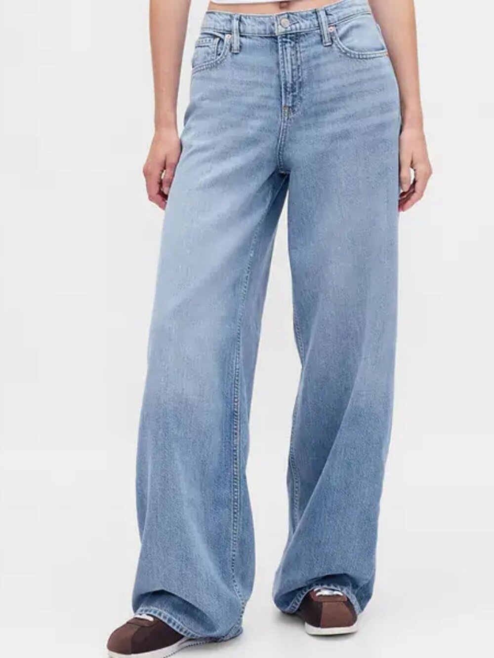 NEW Gap Baggy Mid Rise Ultra Soft Denim Jeans Light Indigo 27 or 4P Petite